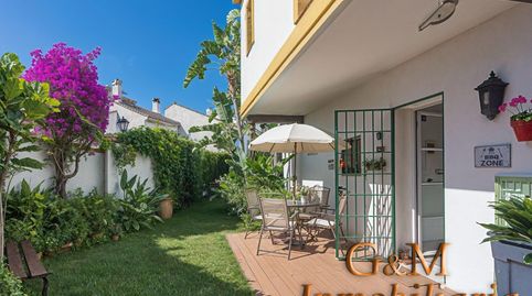 Foto 3 de Casa adosada en venta en Carretera Camino de Cortes, Nueva Atalaya, Estepona