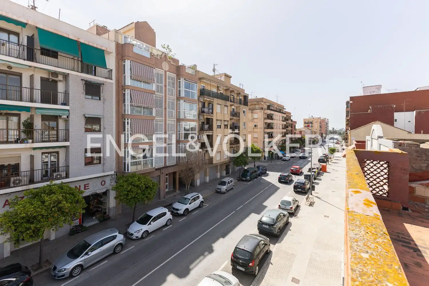Vista exterior de Casa o xalet en venda en Valencia amb Calefacció, Terrassa i Piscina
