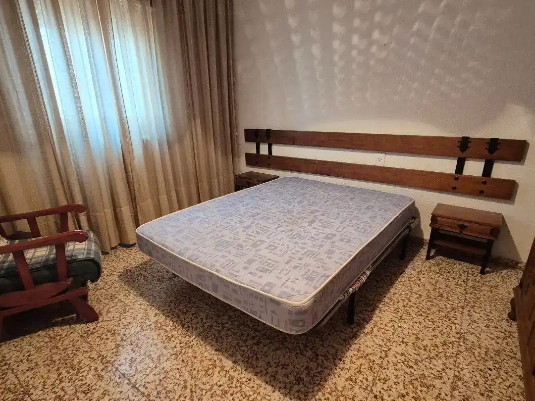 Dormitori de Pis en venda en Utiel amb Balcó