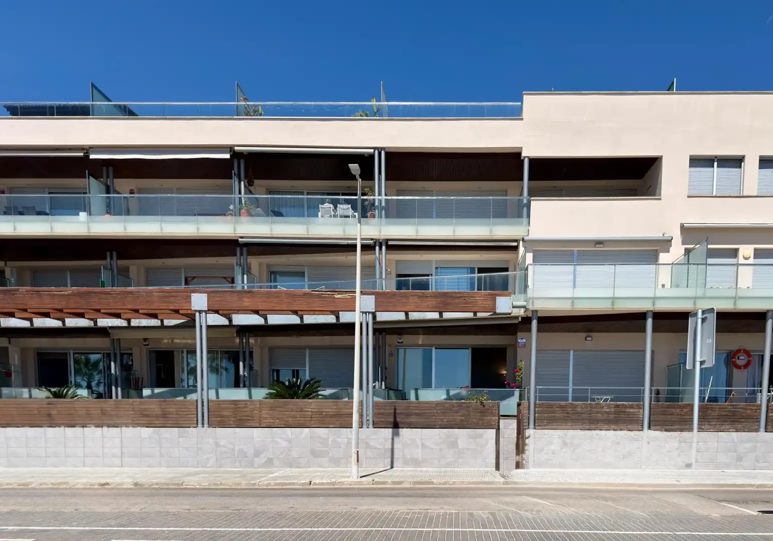 Vista exterior de Apartamento en venta en Cubelles con Aire acondicionado, Calefacción y Parquet