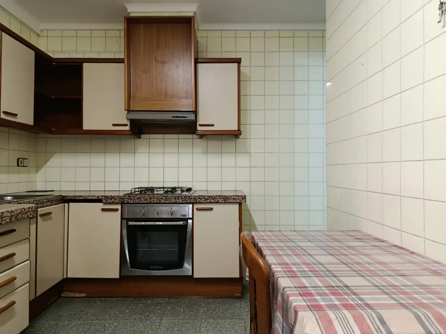 Küche von Wohnung zum Verkauf in Girona mit Heizung, Terrasse und Balkon