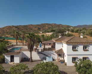 Vista exterior de Finca rústica en venda en Guaro amb Terrassa i Piscina