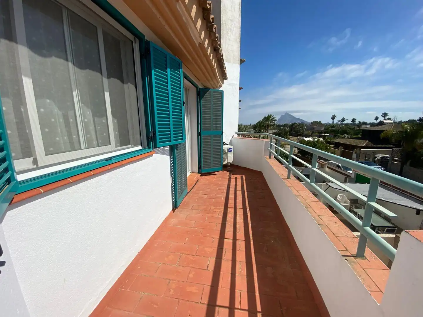 Exterior view of Houses for sale in La Línea de la Concepción