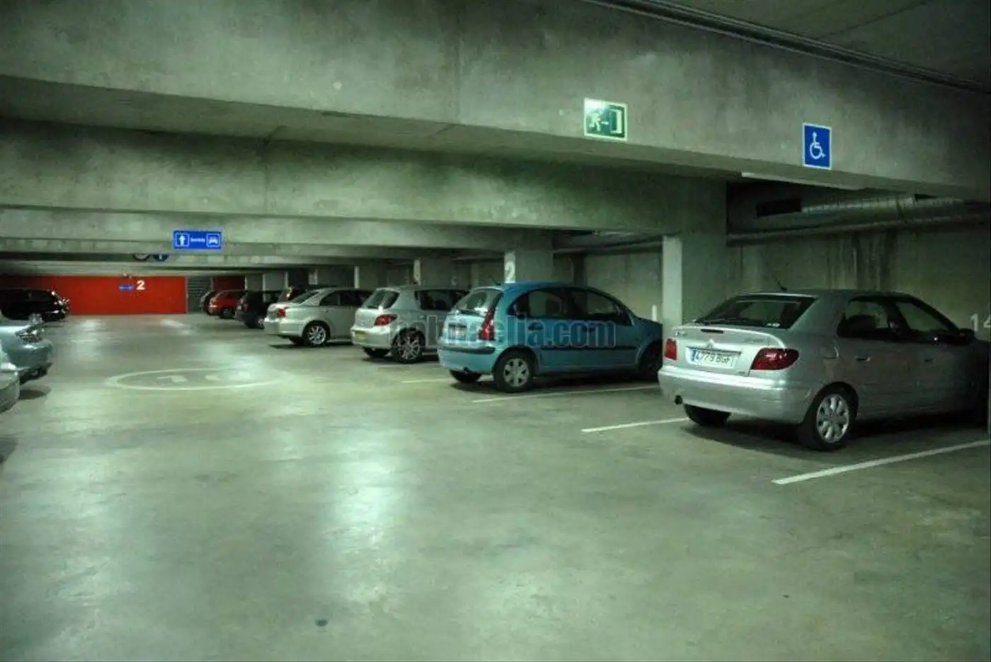 Parking de Garaje de alquiler en Mataró con Alarma