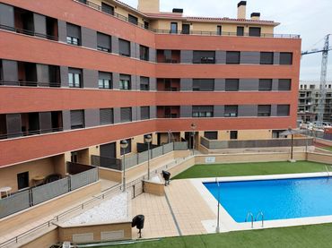 Pis amb piscina en venda a Aranzana