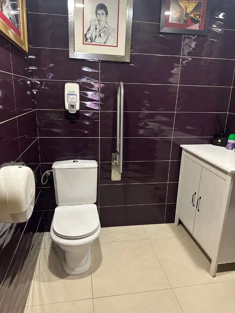 Local comercial en traspàs a Nueva Andalucía, imagen 10