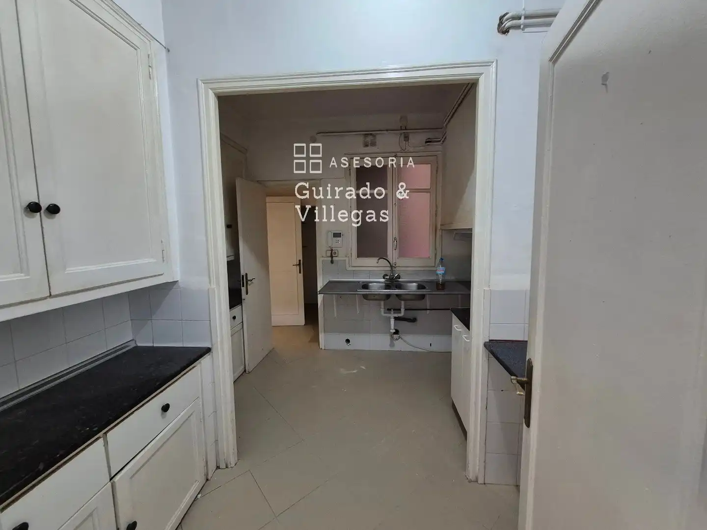 Cocina de Piso en venta en Terrassa con Calefacción