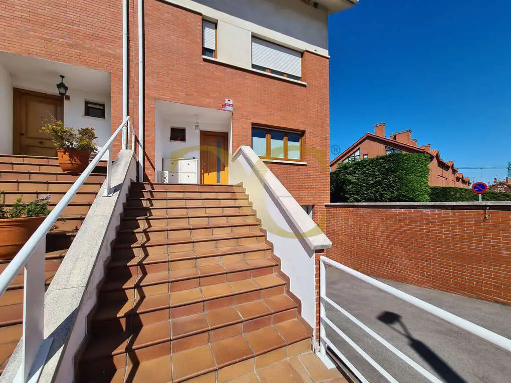 Detached house with garden for sale in Camino de la Belga, imagen 49
