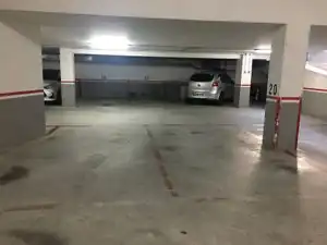 Garaje de alquiler en Rúa Baiona, Alto del Castaño