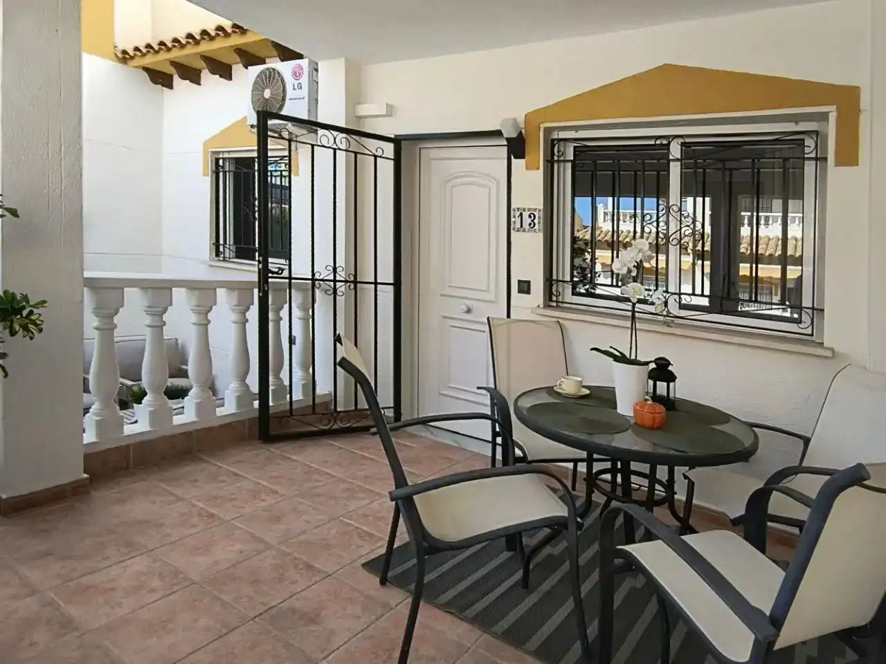 Terrasse von Maisonette zum Verkauf in Orihuela mit Klimaanlage, Terrasse und Schwimmbad