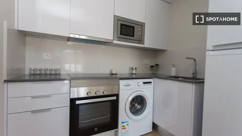 Flat with terrace to rent in L'Eixample, imagen 4