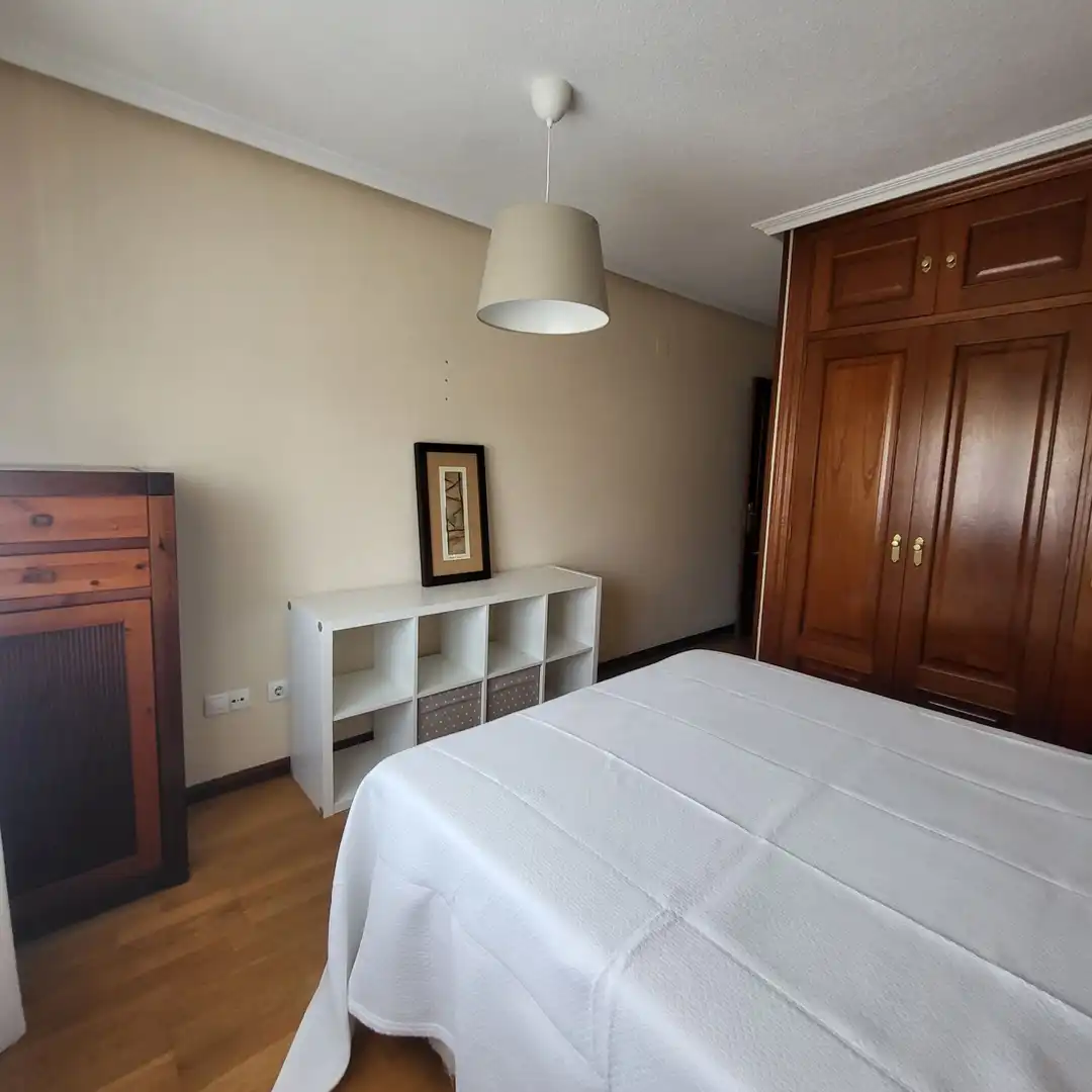 Dormitori de Pis en venda en Ávila amb Calefacció, Terrassa i Traster