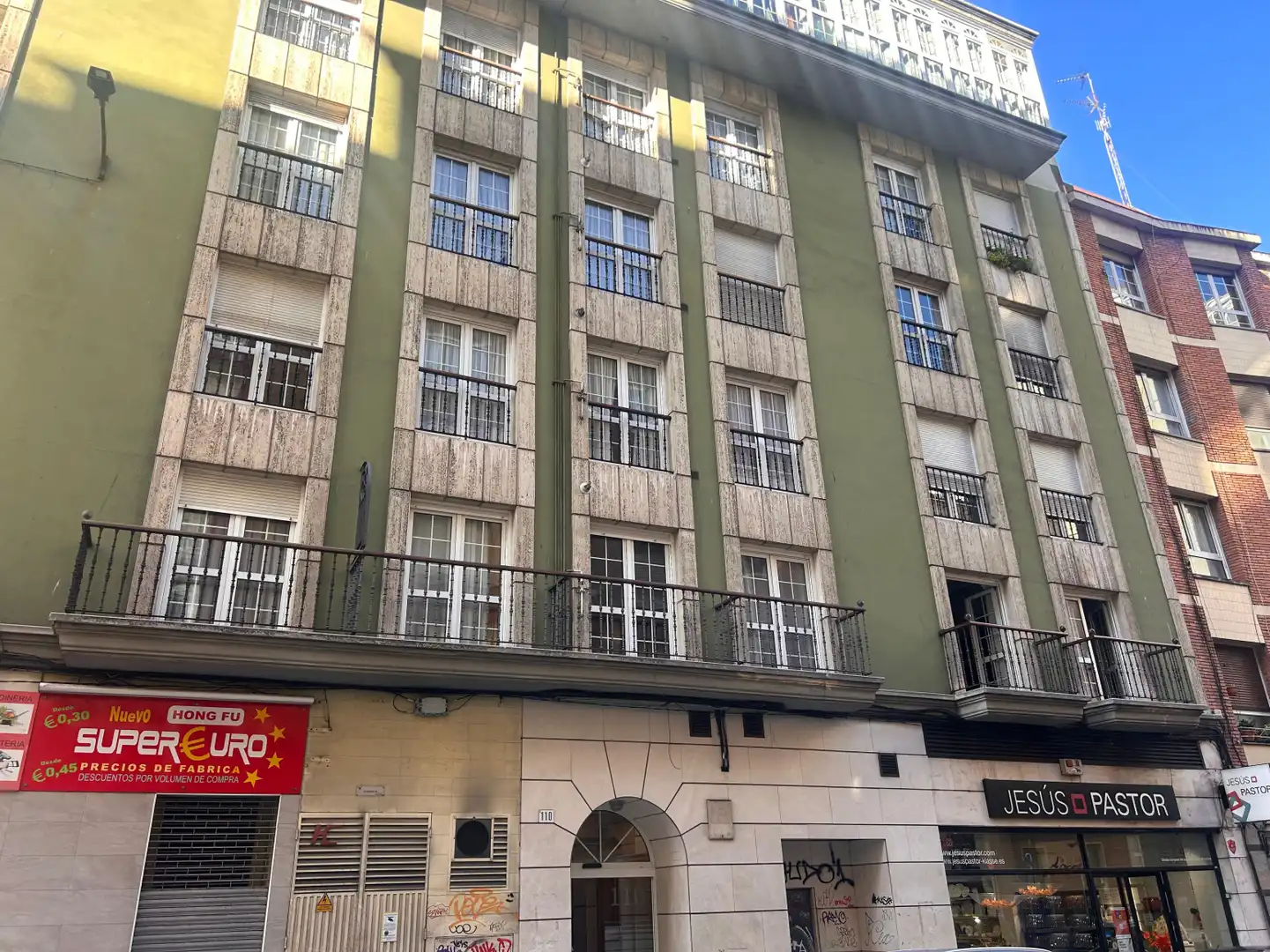 Flat with lift to rent in Gijón - CL CABRALES
