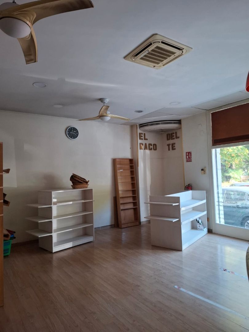 Local en venta en Mestral
