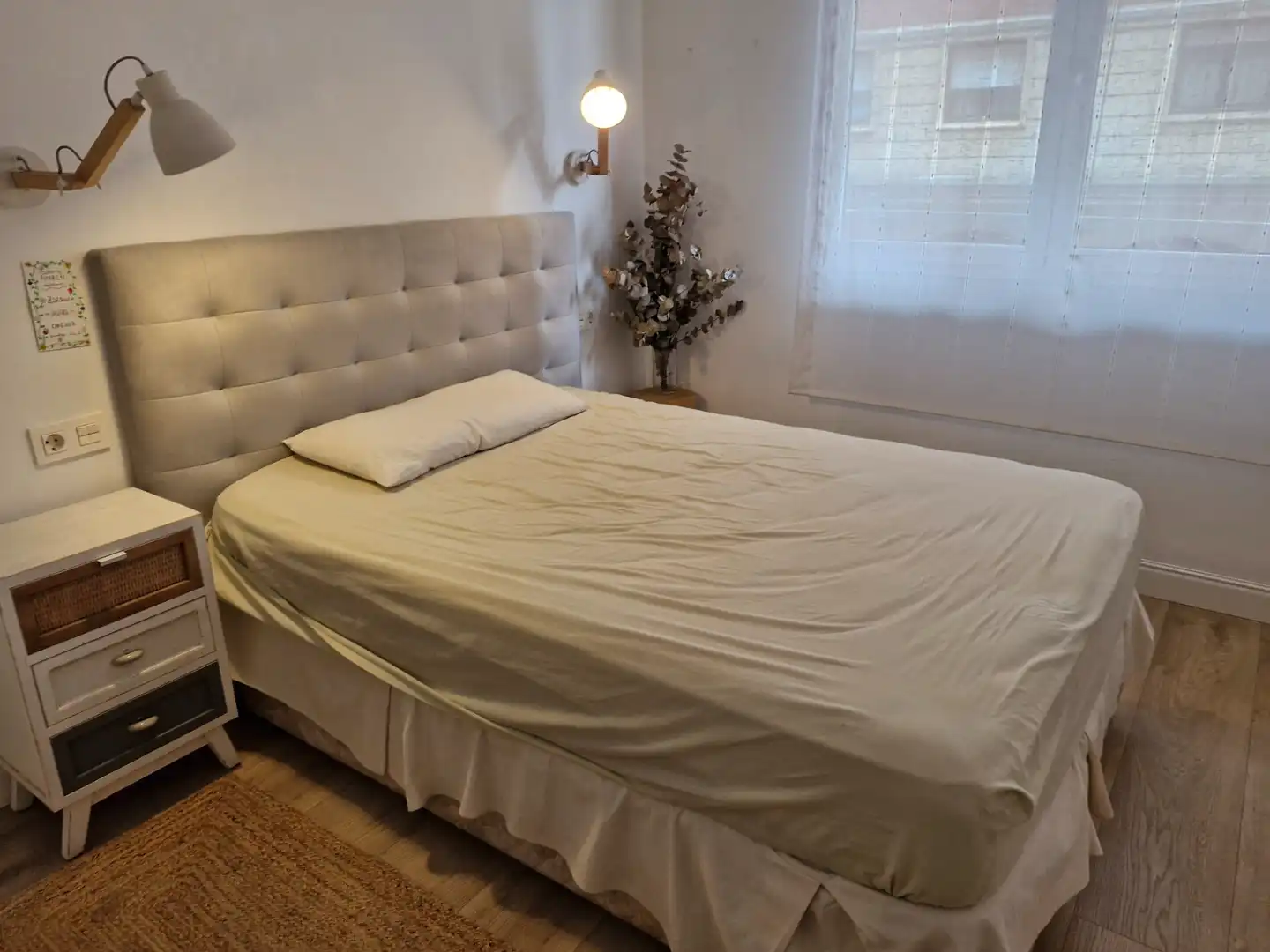 Bedroom of Flat for rent in Bilbao   with Heating, Parquet flooring and Furnished