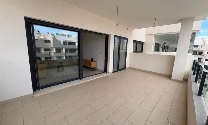 Terrassa de Apartament en venda en Orihuela amb Jardí privat, Piscina i Moblat