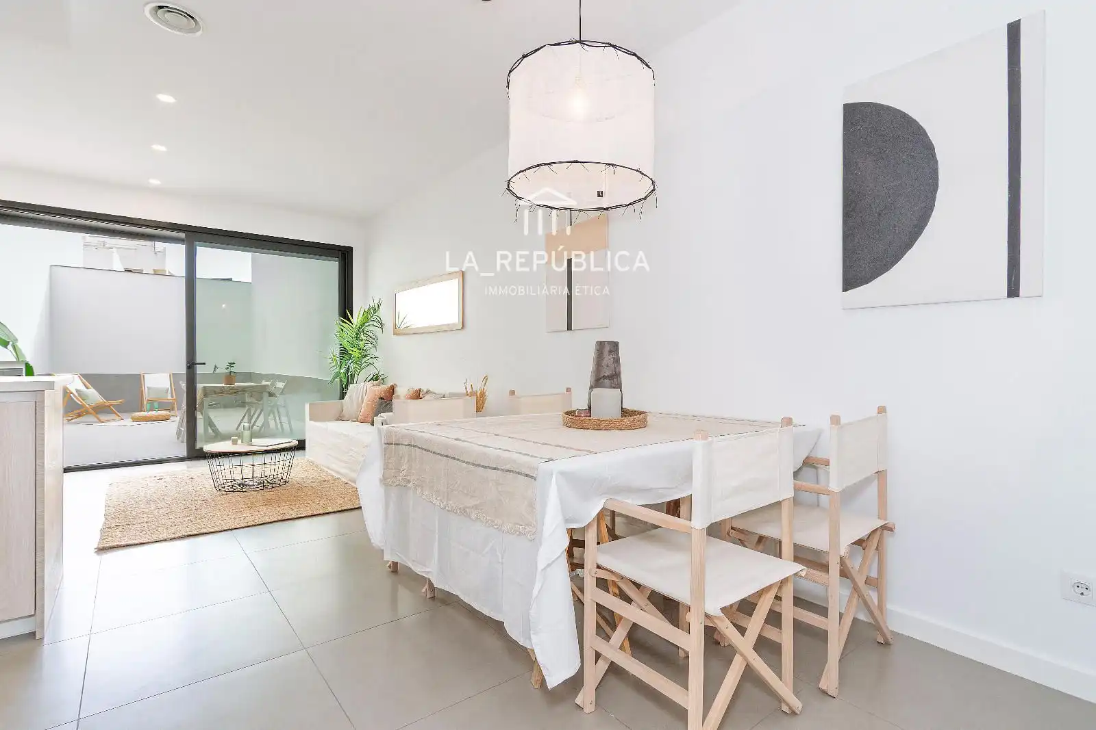 Vista exterior de Piso en venta en Mataró con Aire acondicionado, Calefacción y Terraza