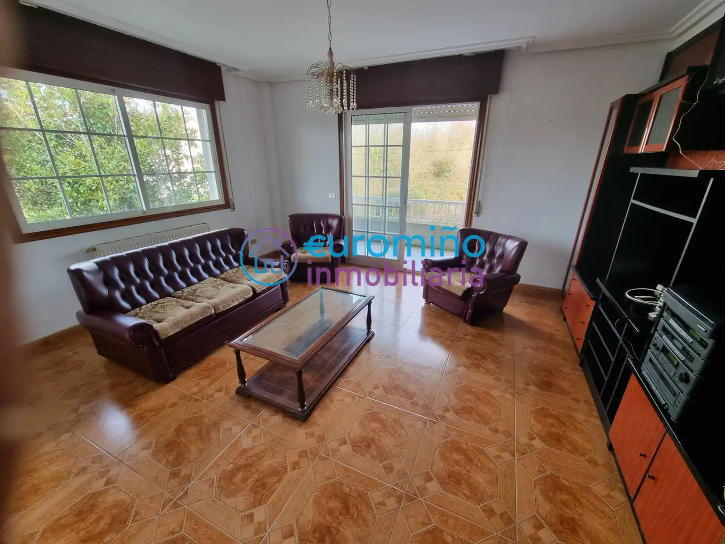 Sala d'estar de Casa o xalet en venda en Salvaterra de Miño amb Calefacció, Jardí privat i Traster