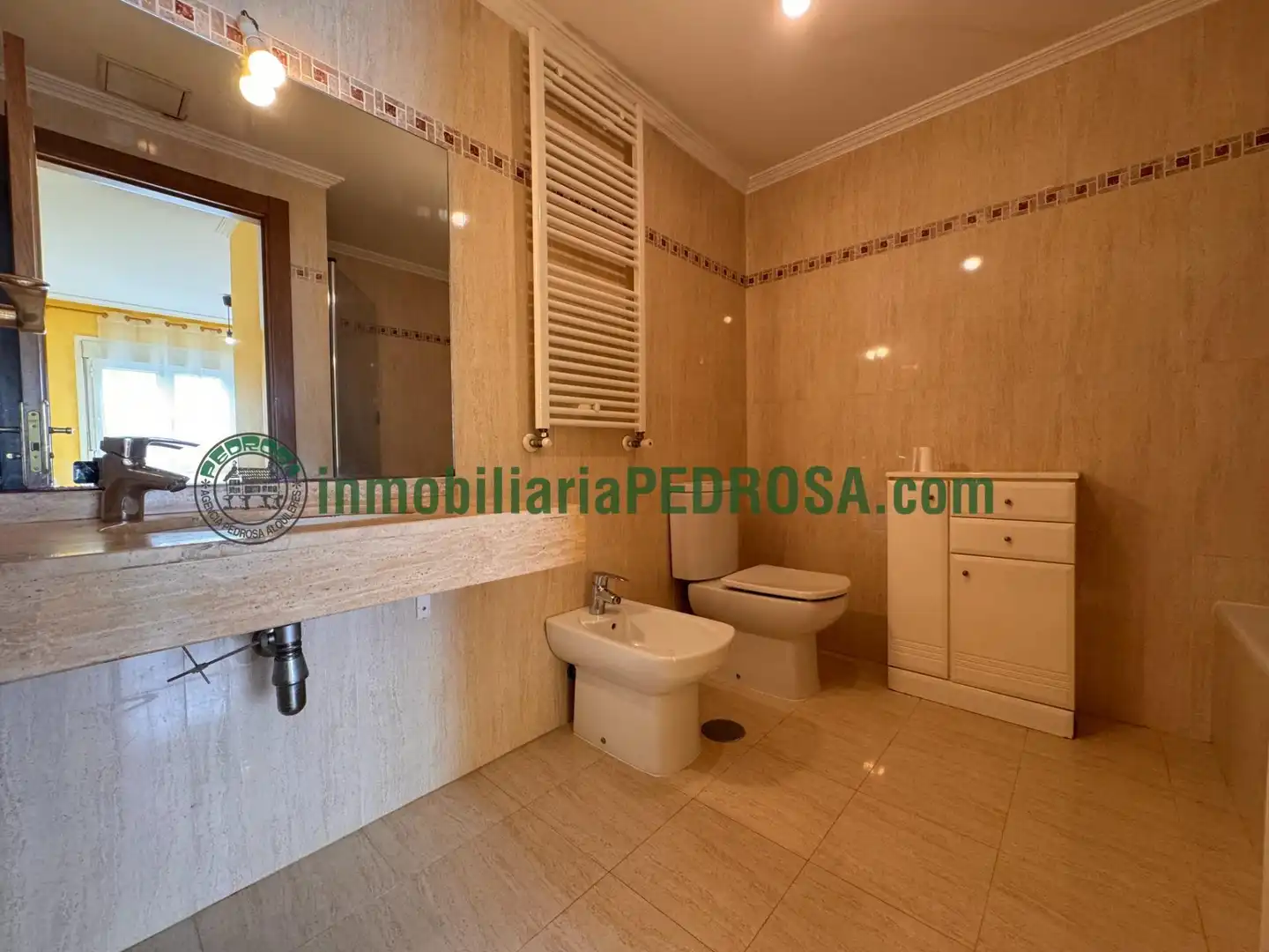 Baño de Apartamento en venta en San Salvador - Caeira