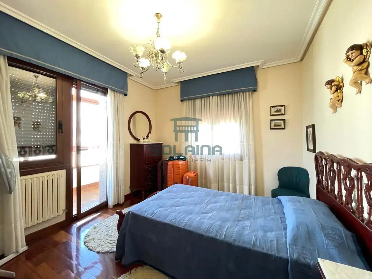 Habitación de Casa o chalet en venta en Ourense Capital  con Calefacción, Jardín privado y Terraza