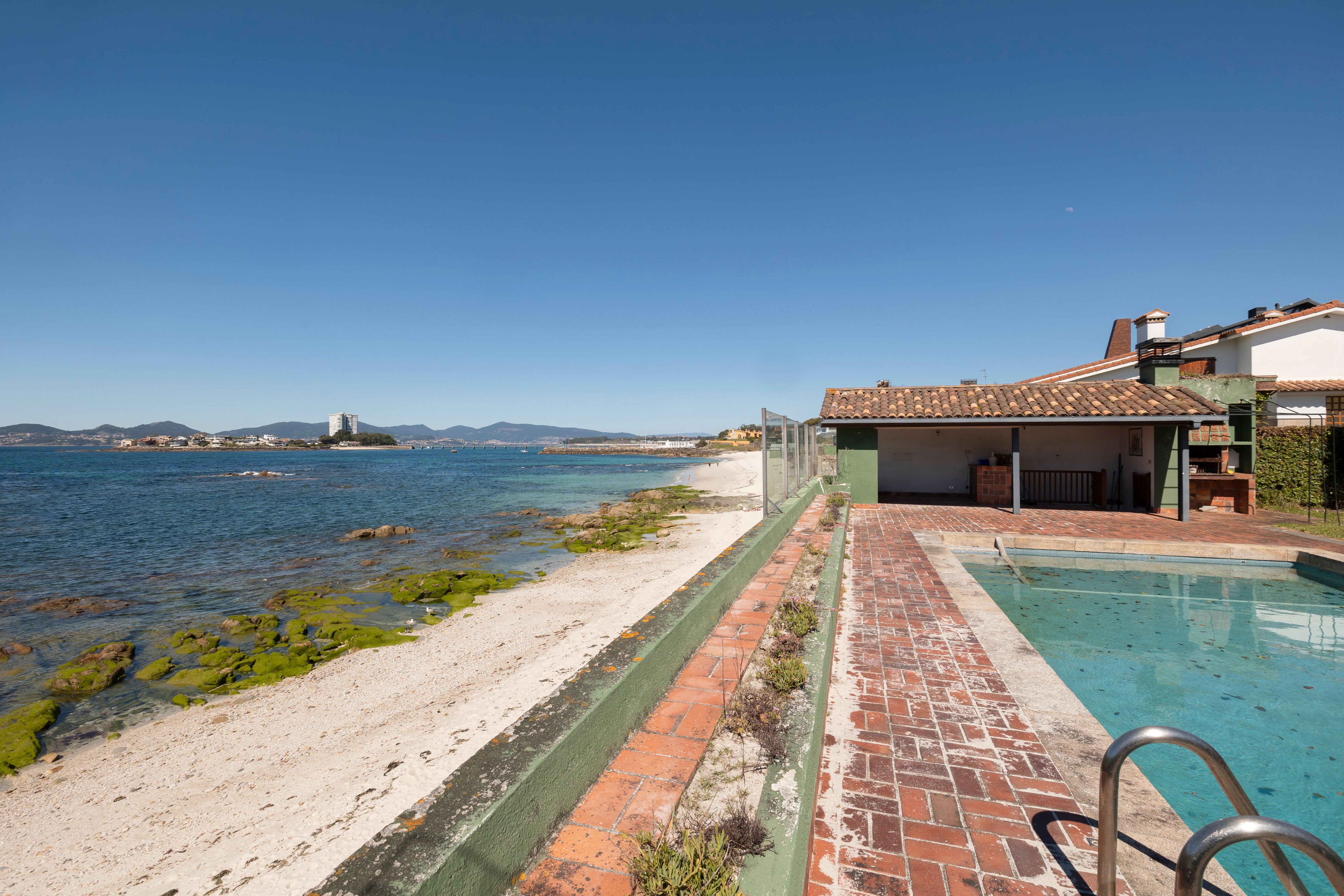 Swimming pool of House or chalet for sale in Vigo   with Heating, Private garden and Terrace