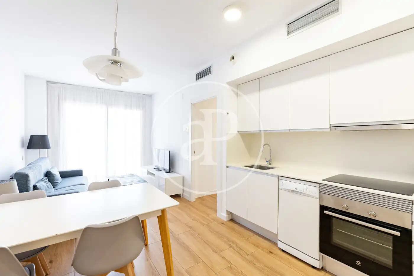 Exterior view of Flat for sale in Barcelona  with Air Conditioner, Heating and Community pool