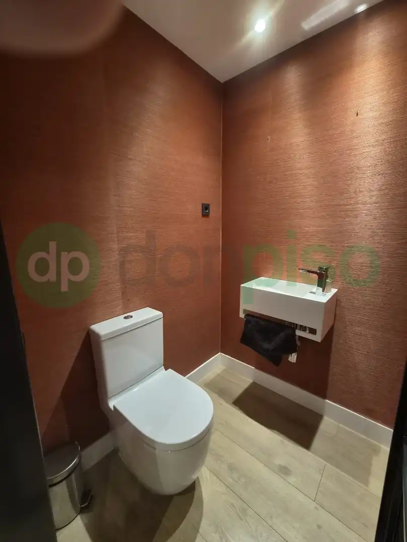 Baño de Piso en venta en Madrid con Aire acondicionado, Calefacción y Terraza