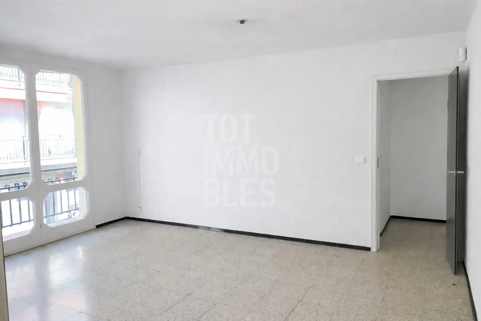 Habitación de Piso en venta en Girona con Balcón