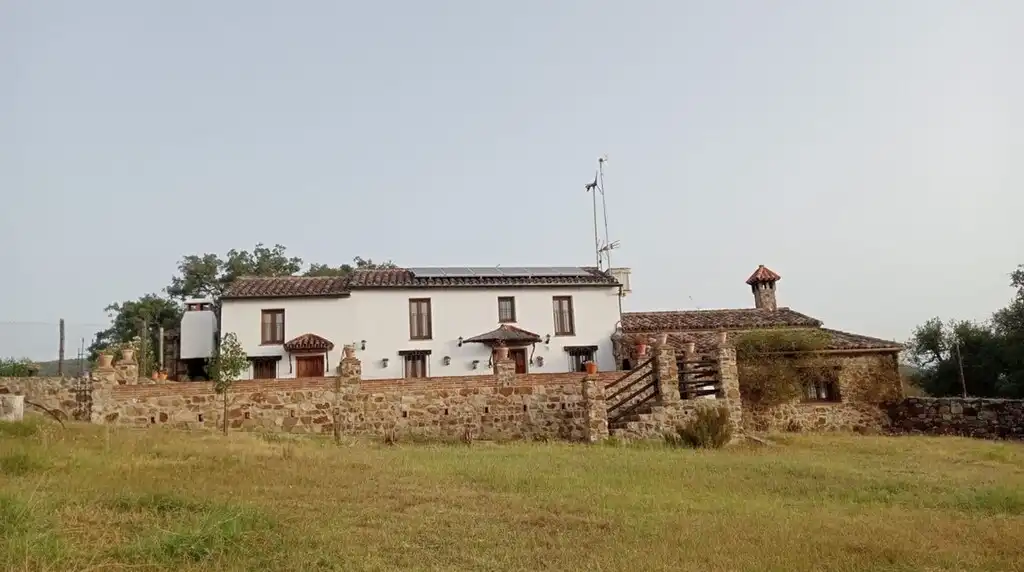 Casa rústica amb piscina en venda a Cortes de la Frontera, imagen 6