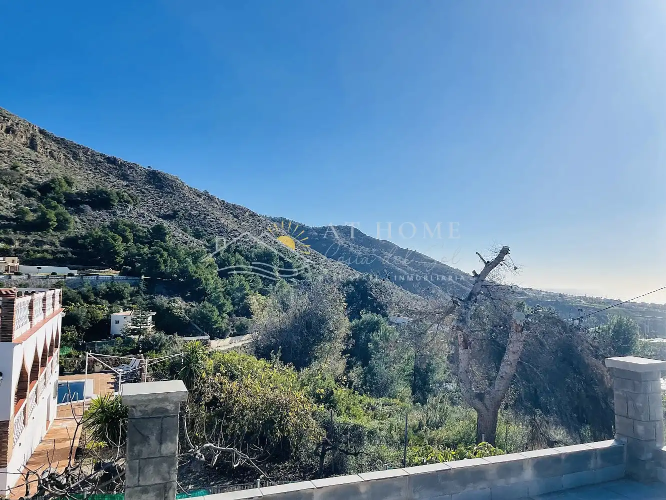 Vista exterior de Apartamento de alquiler en Nerja con Terraza y Piscina