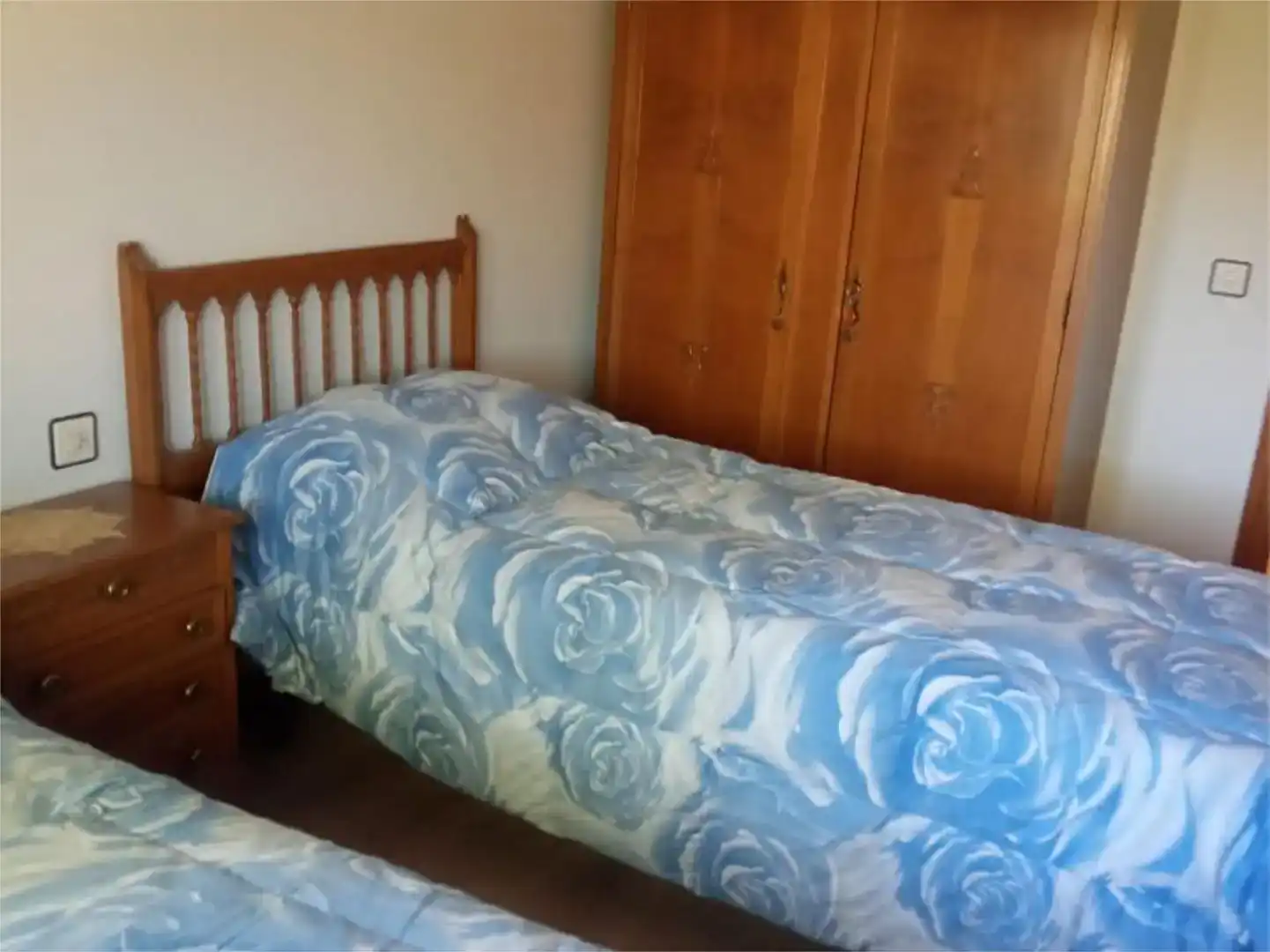Dormitori de Casa o xalet en venda en Villar del Buey amb Aire condicionat i Balcó