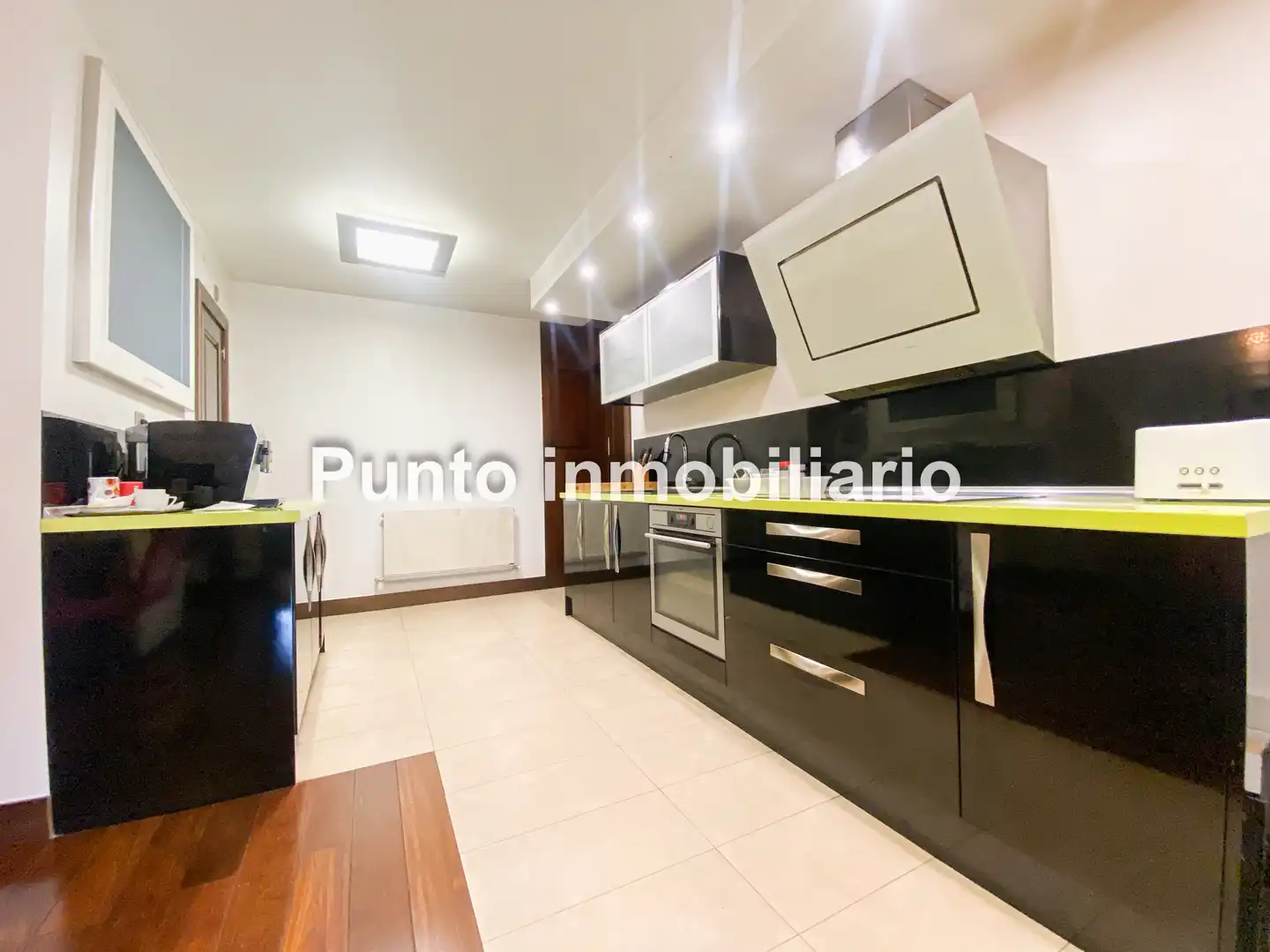 Cocina de Piso en venta en Valladolid con Aire acondicionado, Calefacción y Parquet