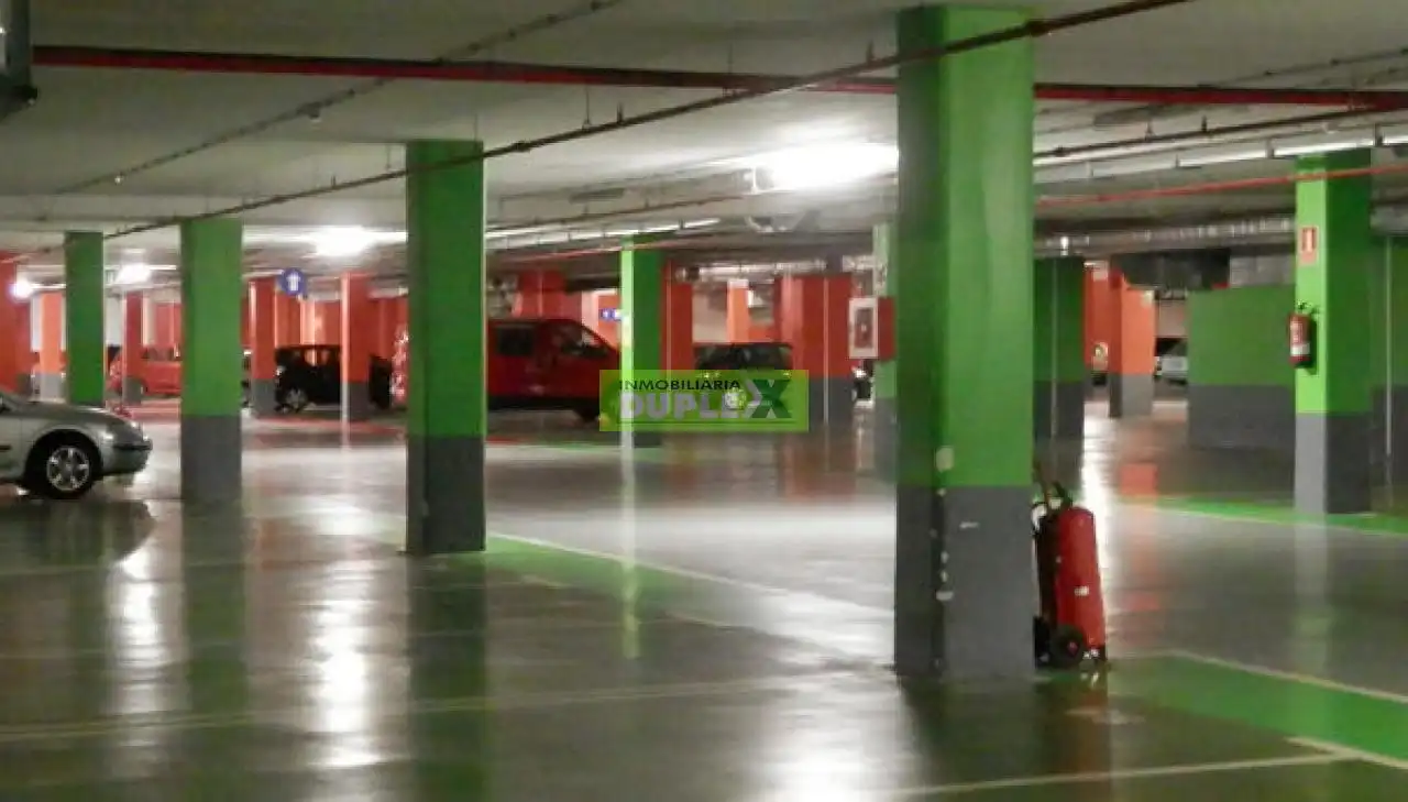 Einzelparkplatz zum Verkauf in Zona Fernández Ladreda, imagen 3