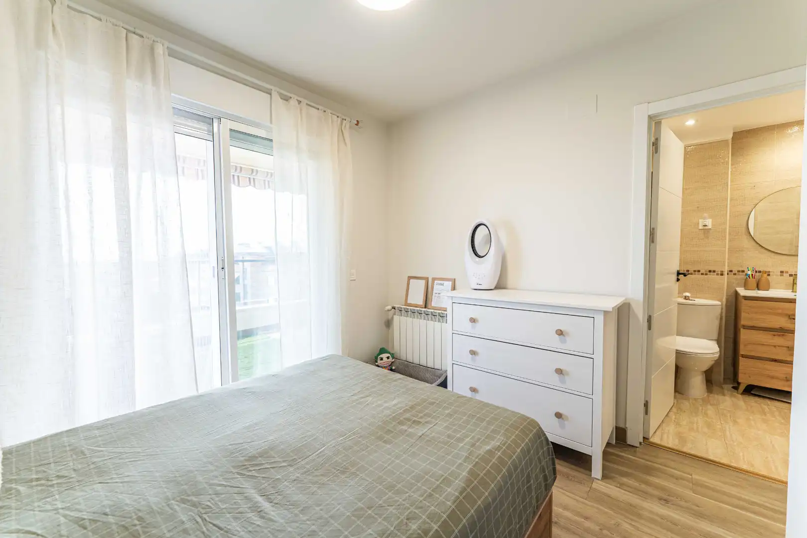 Habitación de Dúplex en venta en Arroyomolinos (Madrid) con Aire acondicionado, Calefacción y Terraza