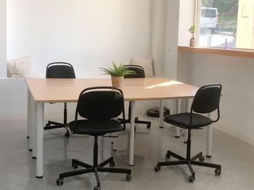 Ufficio in affitto a Calle las Dehesas 5