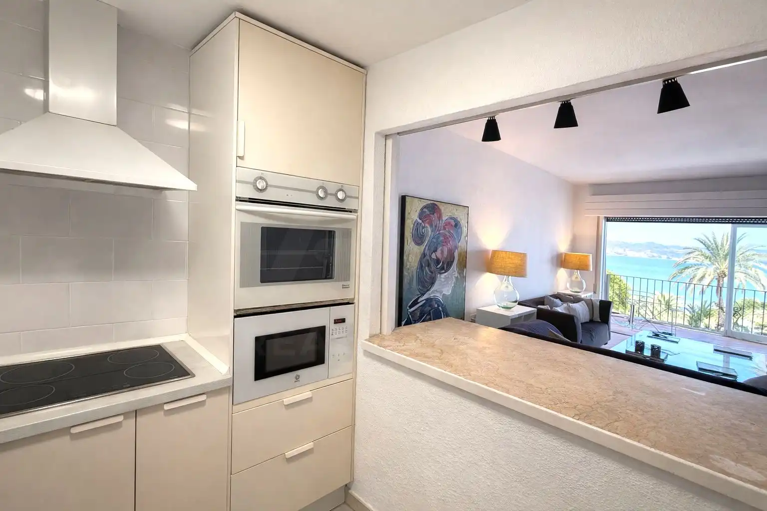 Kitchen of Flat for sale in Marbella  with Air Conditioner and Terrace