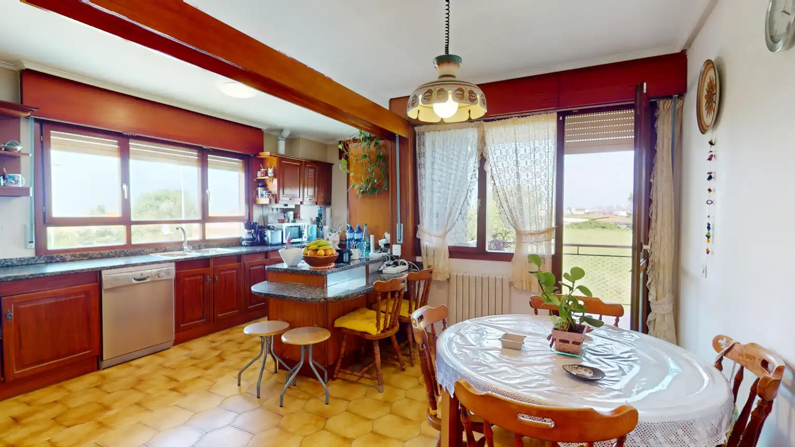 Cocina de Casa o chalet en venta en Santander con Calefacción, Jardín privado y Parquet