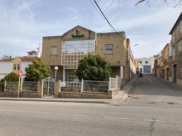 Locale commerciale in affitto a Rute