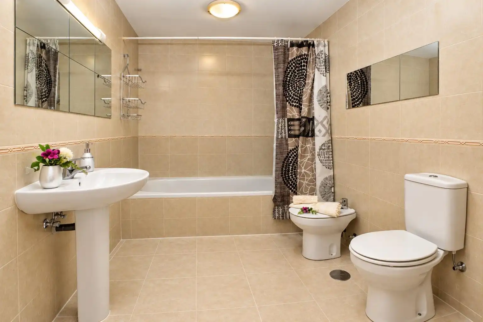 Appartamento con piscina in vendita a Avenida HISPANIDAD DE LA (CB), imagen 27