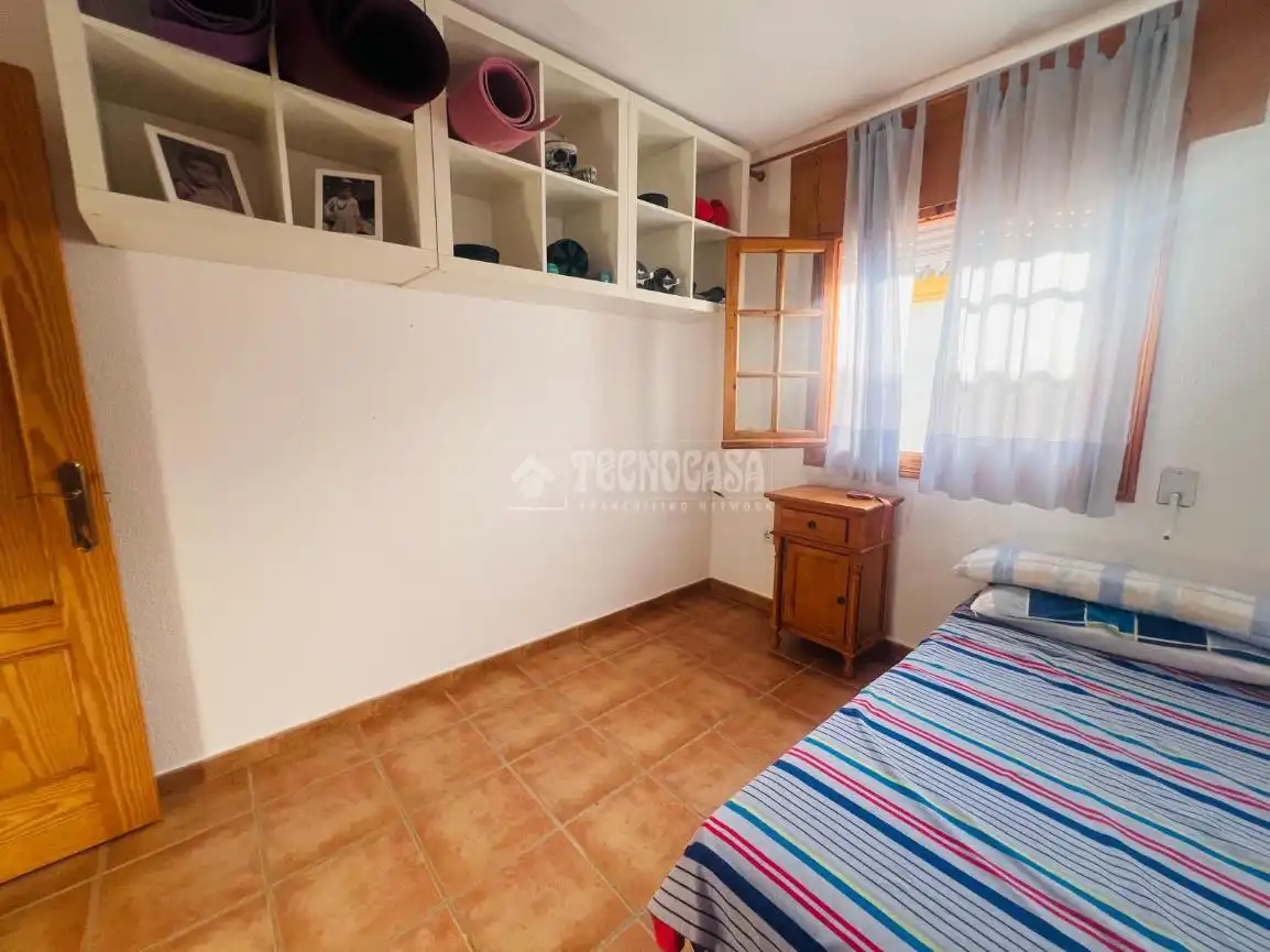 Habitación de Casa adosada en venta en San Roque