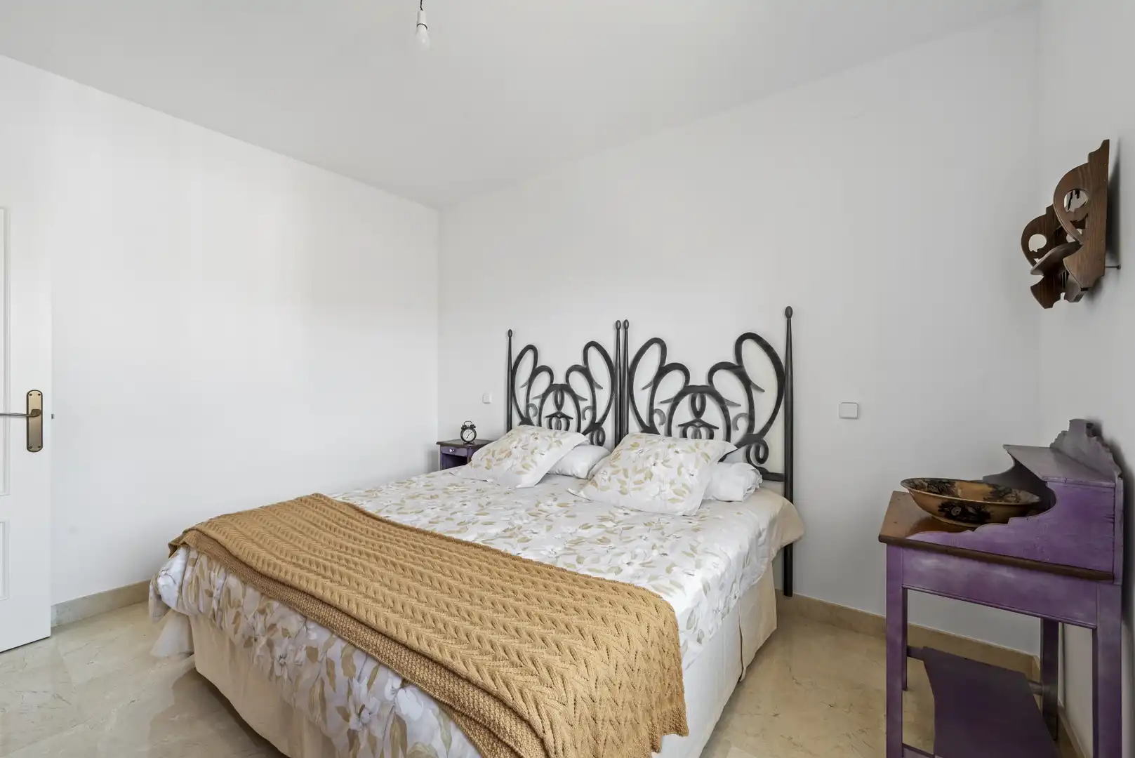 Schlafzimmer von Haus oder Chalet zum Verkauf in Mijas mit Klimaanlage, Privatgarten und Terrasse