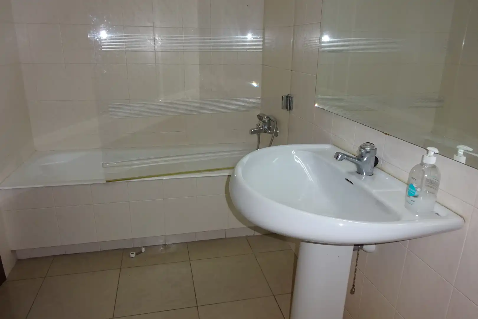 Flat for rent in Carrer del Bassegoda, Santa Eugènia