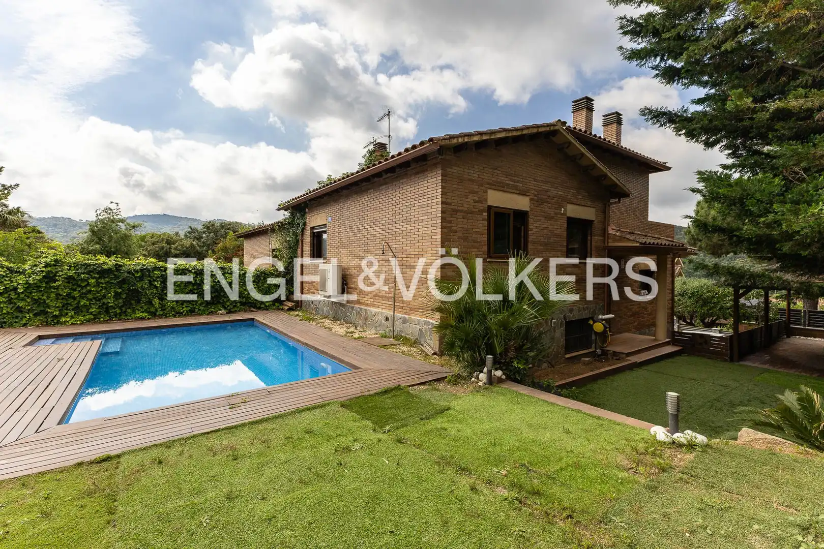 Exterior view of Houses for sale in Dosrius  with Air Conditioner, Heating and Private garden