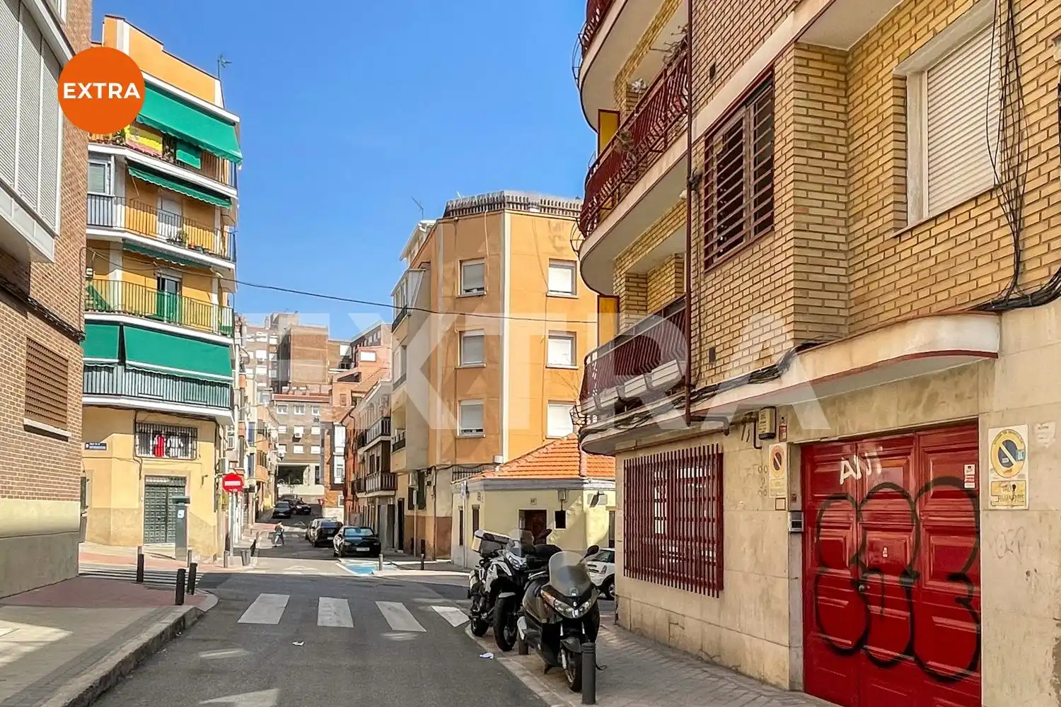 Vista exterior de Piso en venta en Madrid con Calefacción, Parquet y Terraza