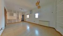 Living room of Flat for sale in  Madrid Capital