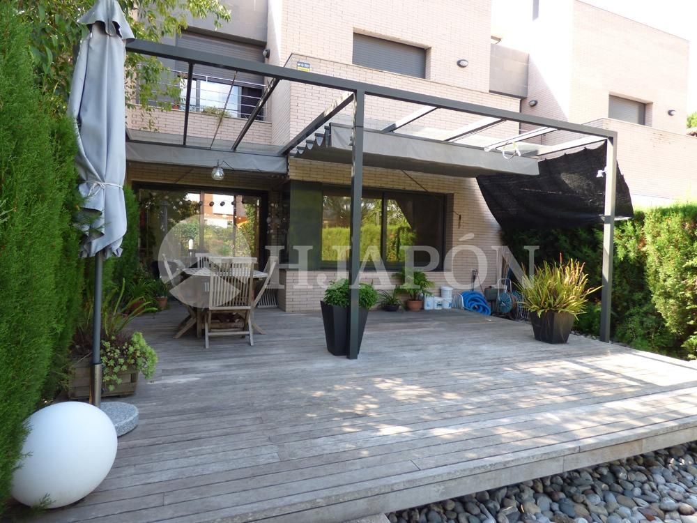 Terrassa de Casa adosada en venda en Premià de Mar amb Aire condicionat, Jardí privat i Terrassa