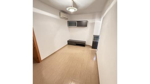 Photo 4 of Apartment for sale in Calle Ca N'alòs, de, Sant Josep, L'Hospitalet de Llobregat