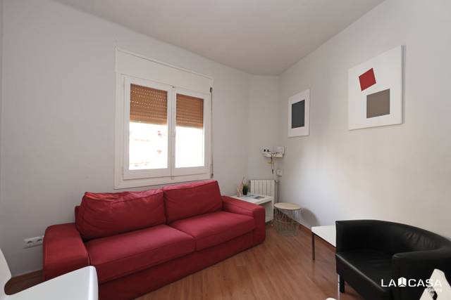 Piso en Venta en Carrer de la Mare de Déu del Remei en El Poble Sec - Parc de Montjuïc