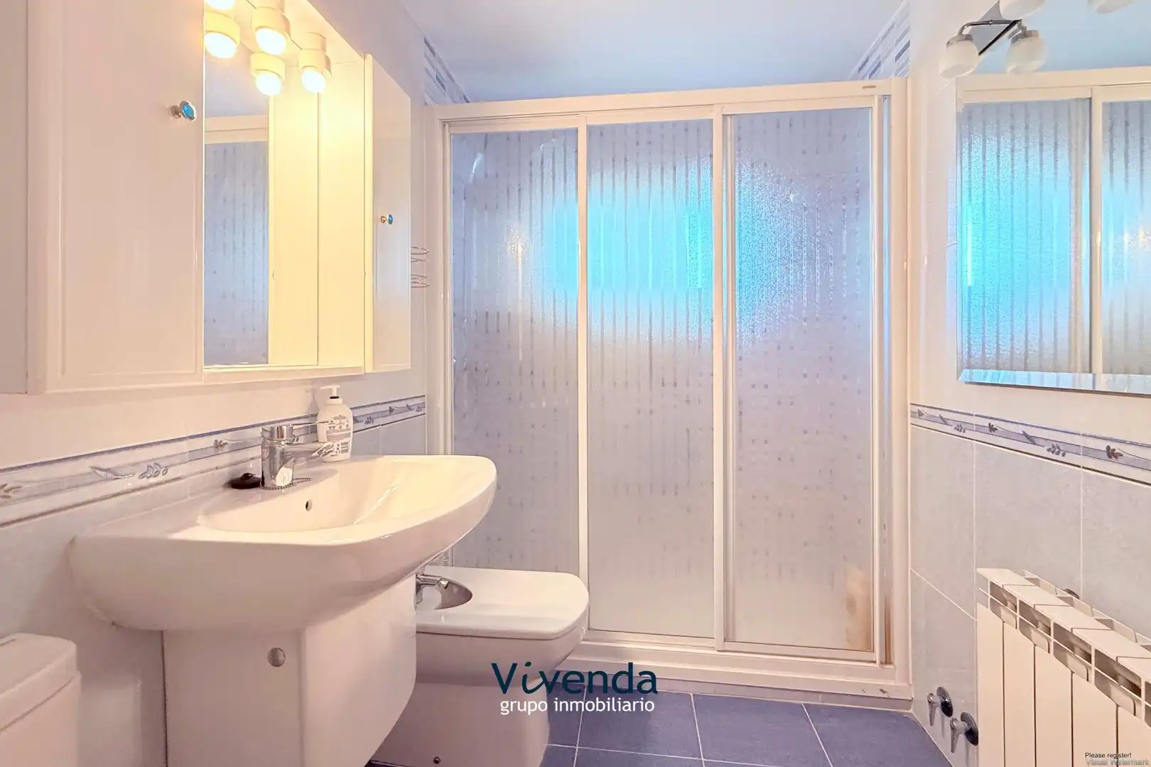 Baño de Piso en venta en Norte - Universidad