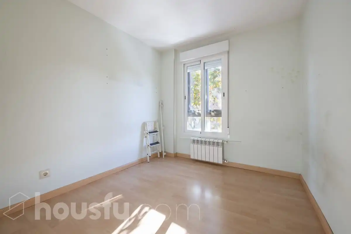 Flat for rent in Avenida de Madrid, Santa Bárbara - La Zaporra